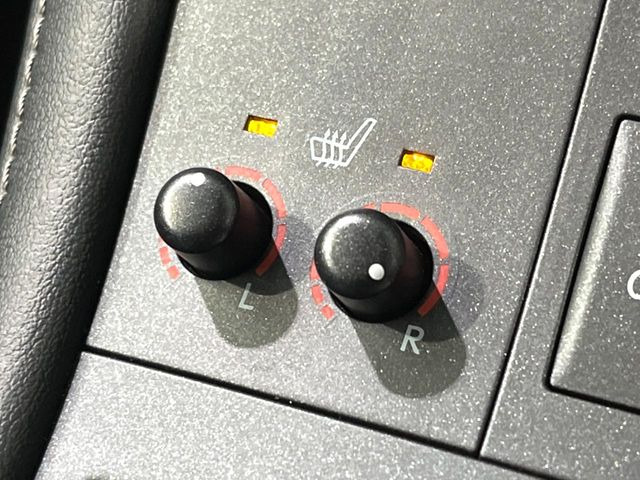 �y�V�[�g�q�[�^�[�z�������ɏd�󂷂�V�[�g�q�[�^�[!�G�A�R����葁�����܂��Ă����̂Ŋ�����̐l�����S�ł��ˁ�G�A�R���̉����͊������邩����A�Ƃ������ɂ����������߂ł��B