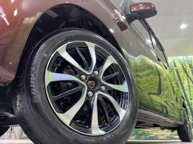 �y����14�C���`�A���~�z�C�[���z�O�ςɃ}�b�`���������A���~�z�C�[���𑕒����Ă���܂��B�e��ЊO�A���~�z�C�[����A�X�^�b�h���X�^�C�����戵�����Ă���܂��B���񂲑��k����������