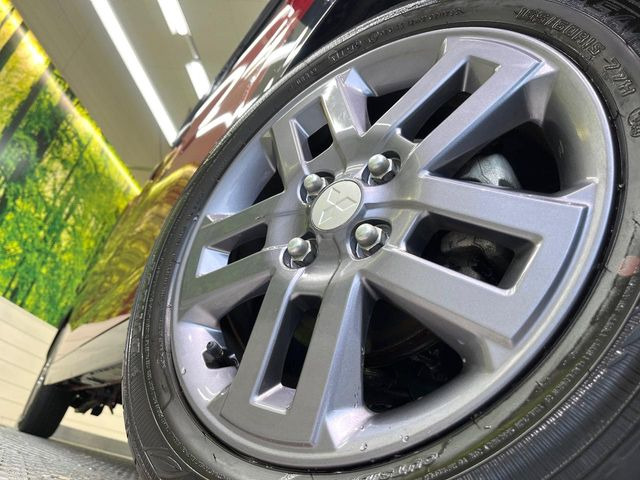 �y����15�C���`�A���~�z�C�[���z�O�ςɃ}�b�`���������A���~�z�C�[���𑕒����Ă���܂��B�e��ЊO�A���~�z�C�[����A�X�^�b�h���X�^�C�����戵�����Ă���܂��B���񂲑��k����������