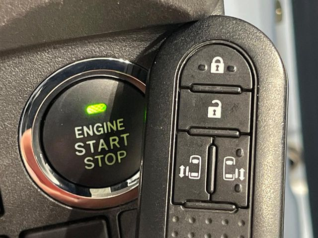 �y�L�[�t���[�V�X�e���z�J�o����|�P�b�g�ɓ��ꂽ�܂܂ł��h�A�̎{���E�������\�ȃX�}�[�g�L�[�𑕔��B�G���W���̃I���E�I�t�����J�M�����o���K�v����������Ƃ��Ă��֗��ł���