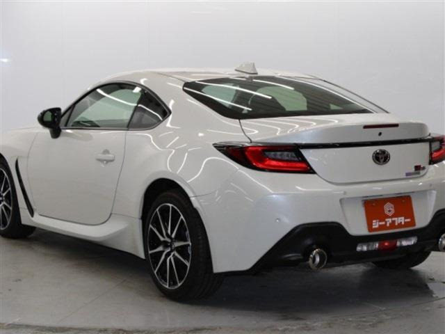 ���Ǝҗl�ւ̔̔��͂��f�肳���Ă��������܂��B �Ԍ������ԗ��̏ꍇ�́A�Ԍ����擾�������x�������z�ŕ\�����Ă���܂��B