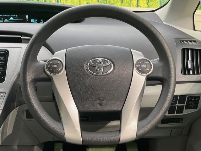 �y�X�e�A�����O�X�C�b�`�z�^�]���A�O������ڐ������炷���ƂȂ��A�I�[�f�B�I���̑��삪�\�ȕ֗��@�\!���S&���K�ȃh���C�u�����o���Ă���܂���