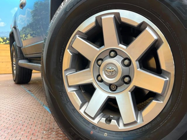 �y����17�C���`�A���~�z�C�[���z�O�ςɃ}�b�`���������A���~�z�C�[���𑕒����Ă���܂��B�e��ЊO�A���~�z�C�[����A�X�^�b�h���X�^�C�����戵�����Ă���܂��B���񂲑��k����������