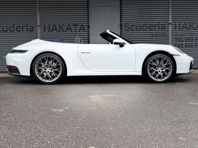 �y�I�v�V�����z�t�����g���t�^�[(�{�^������ɂ��A�t�����g�{�f�B���40mm���t�g�A�b�v�\)