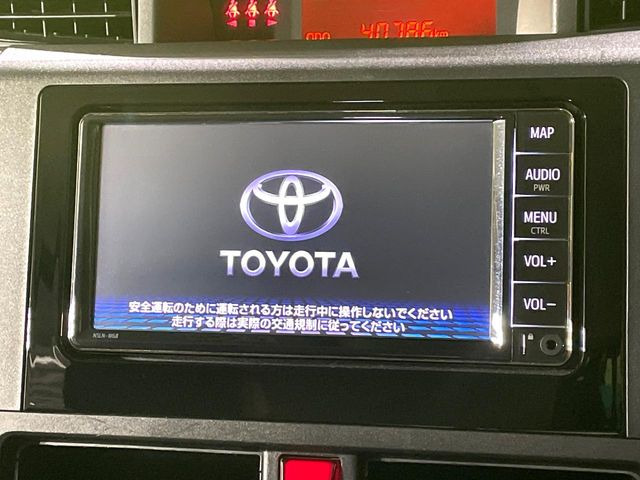 �y�����i�r�z�l�C�̏����i�r�𑕔����Ă���܂��B�i�r�̎g���₷���͂������A�I�[�f�B�I�@�\���[��!�L�����v�◷�s�͂������A�ʋ΂┃�����ȂǕ��i�̃h���C�u���y�����Ȃ�͂���