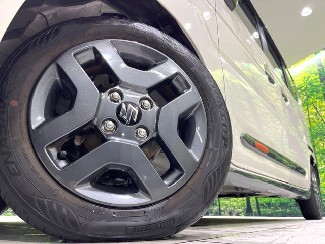 �y����14�C���`�A���~�z�C�[���z�O�ςɃ}�b�`���������A���~�z�C�[���𑕒����Ă���܂��B�e��ЊO�A���~�z�C�[����A�X�^�b�h���X�^�C�����戵�����Ă���܂��B���񂲑��k����������