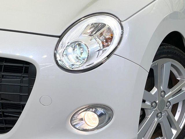 �yLED�w�b�h���C�g�z���V����ԑ��s�����ǍD�Ȏ��E���m�ۂ����S���ĉ^�]�ł��鍂�P�xLED�w�b�h���C�g�𑕔�!�_�����x�������A����d�͂��}�����Ă��܂��B