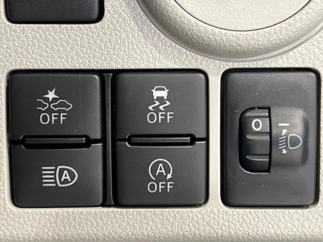 �yLED�w�b�h���C�g�z���V����ԑ��s�����ǍD�Ȏ��E���m�ۂ����S���ĉ^�]�ł��鍂�P�xLED�w�b�h���C�g�𑕔�!�_�����x�������A����d�͂��}�����Ă��܂��B