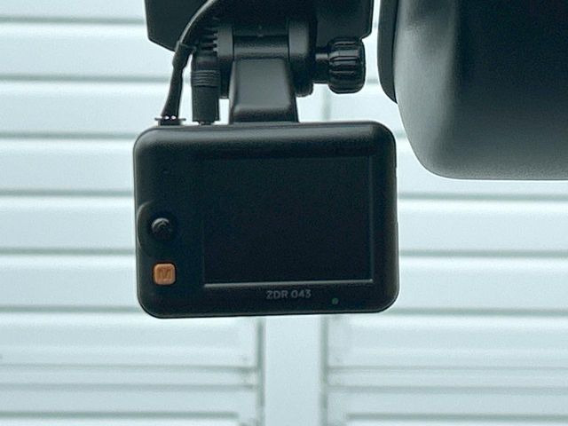 �y�h���C�u���R�[�_�[�z���S�E���S�ȃJ�[���C�t�ɕK�{�̃h���C�u���R�[�_�[�𑕔�!���s���͂������A������^�]�⎖�̂ɑ��������ۂ̏󋵂��f���ŋL�^���A����̃��X�N�ɔ����܂��B