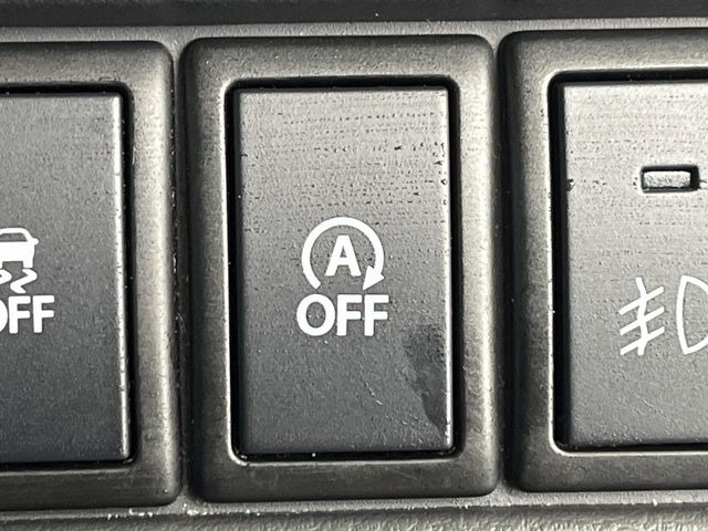 �y�A�C�h�����O�X�g�b�v�z�ԐM����a�؂Œ�Ԃ����ۂɃG���W�����~���A���ʂȔR���̏����}���܂��B�R��������ی�ɂȂ���@�\��G���W���̓u���[�L�𗣂��΍Ďn�����܂��B