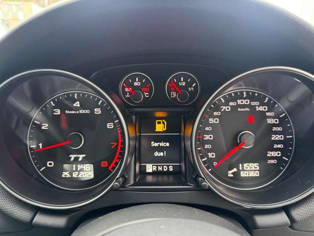 ���[�Ԃ܂łɎԗ������Ȃǐ�C�X�^�b�t����Ƃ������܂��� �����̓X�`�[�������͂��߁A�ł��邾���C���悭����肢��������悤�����������܂�!�O���͋@�B�Ŗ����������āA���b�N�X�R�[�e�B���O�������Ă��܂��B