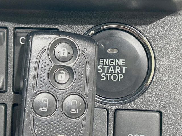 �y�L�[�t���[�V�X�e���z�J�o����|�P�b�g�ɓ��ꂽ�܂܂ł��h�A�̎{���E�������\�ȃX�}�[�g�L�[�𑕔��B�G���W���̃I���E�I�t�����J�M�����o���K�v����������Ƃ��Ă��֗��ł���