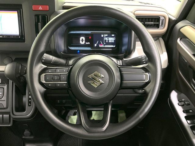 �y�X�e�A�����O�X�C�b�`�z�^�]���A�O������ڐ������炷���ƂȂ��A�I�[�f�B�I���̑��삪�\�ȕ֗��@�\!���S&���K�ȃh���C�u�����o���Ă���܂���