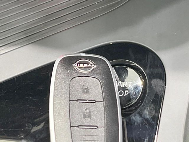 �y�C���e���W�F���g�L�[�z�J�o����|�P�b�g�ɓ��ꂽ�܂܂ł��h�A�̎{���E�������\�ȃX�}�[�g�L�[�𑕔��B�G���W���̃I���E�I�t�����J�M�����o���K�v����������Ƃ��Ă��֗��ł���