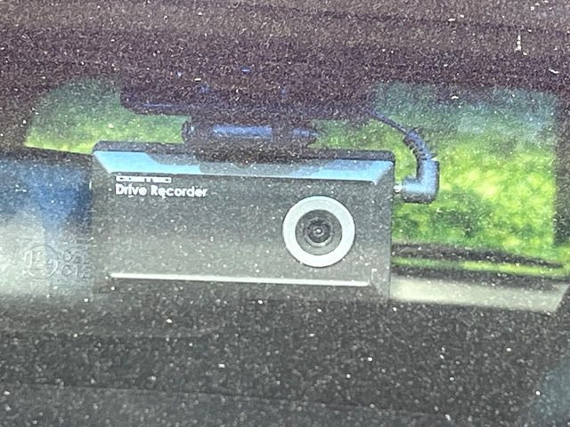 �y�h���C�u���R�[�_�[�z���S�E���S�ȃJ�[���C�t�ɕK�{�̃h���C�u���R�[�_�[�𑕔�!���s���͂������A������^�]�⎖�̂ɑ��������ۂ̏󋵂��f���ŋL�^���A����̃��X�N�ɔ����܂��B