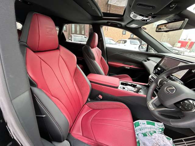 ���̋Ǝ҂ɂ������ې􂢁A�V�[�g�̃^�o�R�Ȃǂɂ��R�Q���̃��y�A��(�L��)�������Ă���܂��B