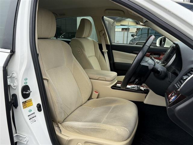 ���Ǝҗl�ւ̔̔��͂��f�肳���Ă��������܂��B �Ԍ������ԗ��̏ꍇ�́A�Ԍ����擾�������x�������z�ŕ\�����Ă���܂��B