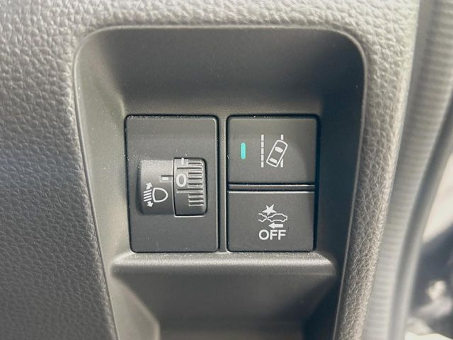 �y�Ԑ��ێ��x���V�X�e���z�������H���s���A�Ԑ�����͂ݏo�������Ȏ��ɃX�e�A�����O�𐧌�B�����S�E���S�ȉ^�]���T�|�[�g���Ă���܂�!