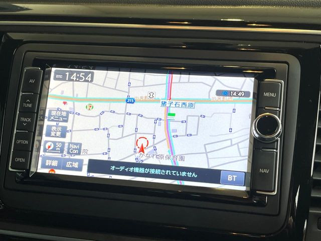 �������i�r��CD/DVD�Đ��\�E�t���Z�O�����\�EBluetooth�ڑ��\�ł��B