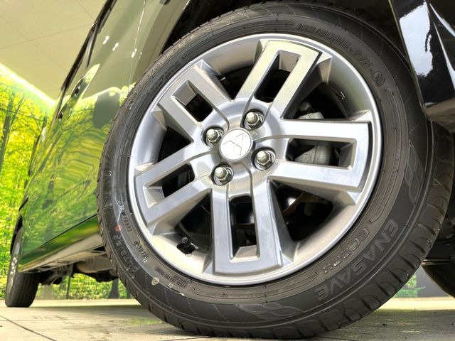 �y����15�C���`�A���~�z�C�[���z�O�ςɃ}�b�`���������A���~�z�C�[���𑕒����Ă���܂��B�e��ЊO�A���~�z�C�[����A�X�^�b�h���X�^�C�����戵�����Ă���܂��B���񂲑��k����������