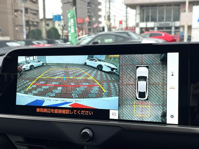 �y�p�m���~�b�N�r���[���j�^�[�z��p�̃J�����ɂ��A�ォ�猩���낵���悤�Ȏ��_��360�x�N���}�̎��͂��m�F���邱�Ƃ��ł��܂������p�������m�F���₷���A�����ꏊ�ł̐؂�Ԃ��⒓�Ԃ��X���[�Y�ɍs���܂��B