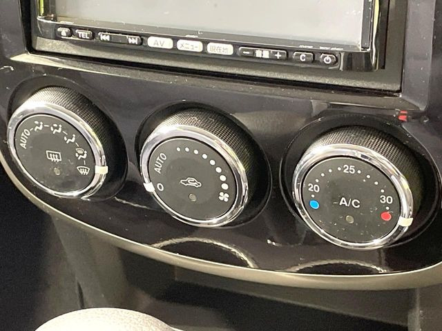 �y�I�[�g�G�A�R���z��x���D�݂̉��x�ɐݒ肷��΁A�ԓ��̉��x�����m�����ʂ≷�x�������Œ����B����&hellip;����&hellip;�Ɖ��x���X�C�b�`���������K�v�͂���܂���B���K�Ȏԓ���Ԃɂ͕K�{�̋@�\�ł��ˁ�