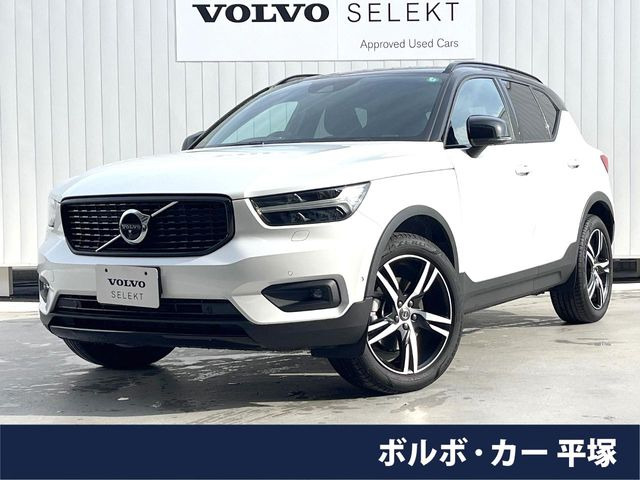XC40T4 AWD Rデザイン 4WD