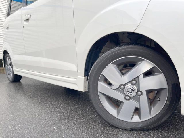 �y����14�C���`�A���~�z�C�[���z�O�ςɃ}�b�`���������A���~�z�C�[���𑕒����Ă���܂��B�e��ЊO�A���~�z�C�[����A�X�^�b�h���X�^�C�����戵�����Ă���܂��B���񂲑��k����������