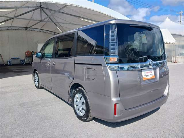 ヴォクシー2.0 X