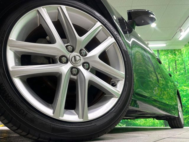 �y����17�C���`�A���~�z�C�[���z�O�ςɃ}�b�`���������A���~�z�C�[���𑕒����Ă���܂��B�e��ЊO�A���~�z�C�[����A�X�^�b�h���X�^�C�����戵�����Ă���܂��B���񂲑��k����������