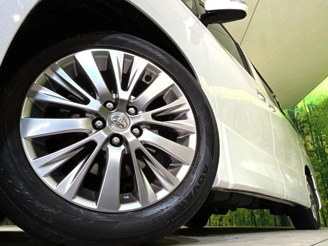 �y����18�C���`�A���~�z�C�[���z�O�ςɃ}�b�`���������A���~�z�C�[���𑕒����Ă���܂��B�e��ЊO�A���~�z�C�[����A�X�^�b�h���X�^�C�����戵�����Ă���܂��B���񂲑��k����������