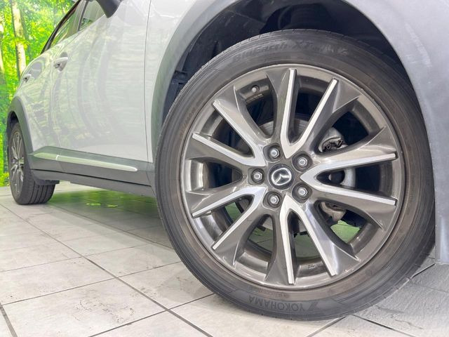 �y����18�C���`�A���~�z�C�[���z�O�ςɃ}�b�`���������A���~�z�C�[���𑕒����Ă���܂��B�e��ЊO�A���~�z�C�[����A�X�^�b�h���X�^�C�����戵�����Ă���܂��B���񂲑��k����������