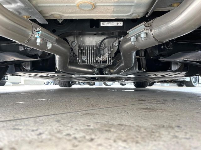 ����肪���ꂢ�Ȃ����ɁA�h�K���H�̎{�H���I�X�X���B�~��n��͂������A���ݕ��ɂ��Z���̕���A��Ń}�����E�E�B���^�[�X�|�[�c���������ɂ��D�]���������Ă���܂��B