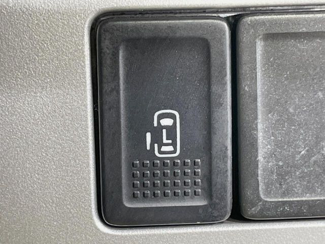 �y�p���[�X���C�h�h�A�z�X�}�[�g�L�[��^�]�Ȃ̃X�C�b�`�ŃX���C�h�h�A�̊J���\���d��������͂����ăh�A���J����K�v�������A���������q�l�ł��A�d���ו��������Ă��鎞�����N�ɊJ���߂ł��܂���