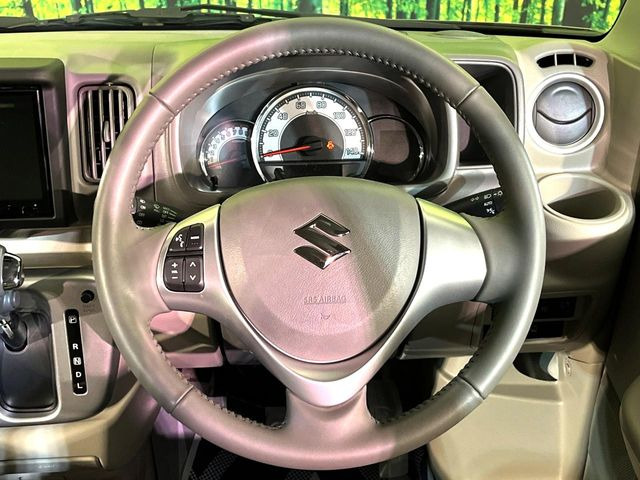 �y�����v�����X�e�A�����O�z�㎿�Ȋv���g�p���邱�ƂŁA��ɂ����������݂ƂĂ��^�]���₷���n���h���ł���