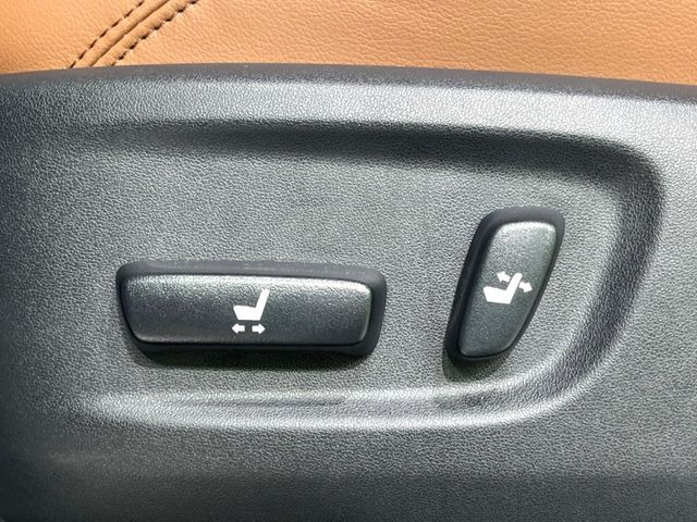 【パワーシート】スイッチ一つで簡単にシートの微調整が可能!電動だから力もいりません!快適なシートポジションにセットして、快適なドライブをお楽しみください。