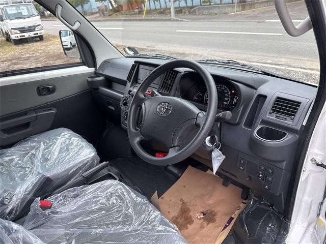 �[�ԑO�ɓ��O���̃N���[�j���O���������܂��B�e��R�[�e�B���O(�ʓr�L��)�����p�ӂ��Ă���܂��̂ŁA���񂲑��k���������B