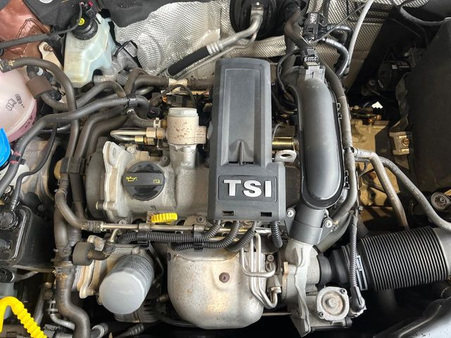 �����X�ł́A�e���[�J�[�̐�p�f�f�e�X�^�[�𓱓��B���Ǝ��i�����e�N�j�J���X�^�b�t���풓���Ă���܂��̂ŁA������̍ۂɂ����S���Ă����p���������܂��B