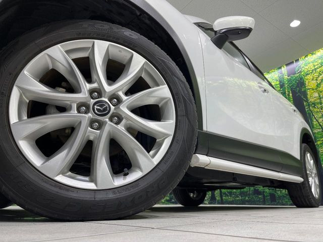 �y����19�C���`�A���~�z�C�[���z�O�ςɃ}�b�`���������A���~�z�C�[���𑕒����Ă���܂��B�e��ЊO�A���~�z�C�[����A�X�^�b�h���X�^�C�����戵�����Ă���܂��B���񂲑��k����������