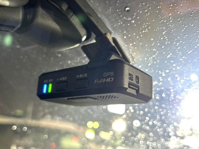 �y�h���C�u���R�[�_�[�z���S�E���S�ȃJ�[���C�t�ɕK�{�̃h���C�u���R�[�_�[�𑕔�!���s���͂������A������^�]�⎖�̂ɑ��������ۂ̏󋵂��f���ŋL�^���A����̃��X�N�ɔ����܂��B