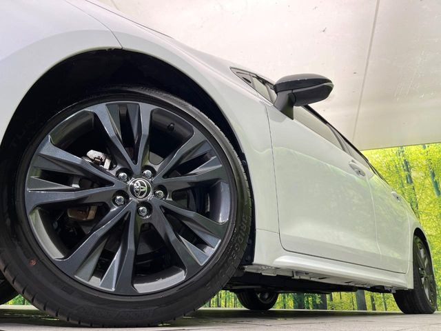 �y����17�C���`�A���~�z�C�[���z�O�ςɃ}�b�`���������A���~�z�C�[���𑕒����Ă���܂��B�e��ЊO�A���~�z�C�[����A�X�^�b�h���X�^�C�����戵�����Ă���܂��B���񂲑��k����������