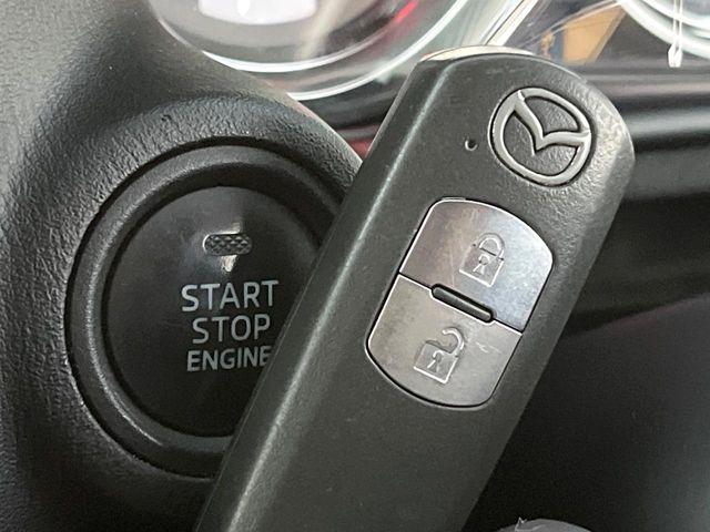 �y�A�h�o���X�g�L�[�z�J�o����|�P�b�g�ɓ��ꂽ�܂܂ł��h�A�̎{���E�������\�ȃX�}�[�g�L�[�𑕔��B�G���W���̃I���E�I�t�����J�M�����o���K�v����������Ƃ��Ă��֗��ł���