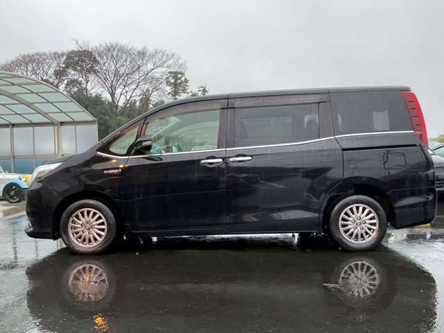 ���X�݌ɂ͊O���A�����N���[�j���O��ɓW�����A�����Ď��̏C�����̗L���A���[�^�[��������̗L������O�ҋ@�ւɂ�錟����S����{���Ă���܂��B�Ԍ��A�����A����h�������ЂőΉ��ł��܂��̂ł����S���������B