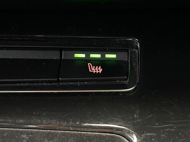 ���t�����g�V�[�g�q�[�e�B���O:�^�]�ȁE����ȋ��ɎO�i�K�Œ��߂��\�ȃV�[�g�q�[�^�[�𑕔����Ă���܂��B�G�߂��킸���K�ɂ��g�p���������܂��B