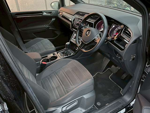 �C�ɂȂ邨�Ԃ�����܂�����E�̓d�b�ԍ����璼�ڂ��X�ɂ��₢���킹���������B�x�����@����ԗ����A��Ԃ܂łȂ�ł������������Ē����܂��B�X�^�b�t�ꓯ���A�����҂����Ă���܂��B