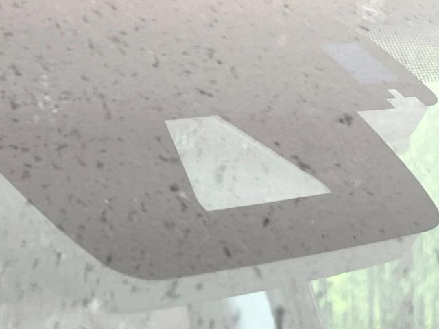 �y�g���^�Z�[�t�e�B�Z���X�z���s���ɑO���̎ԗ�����F�����A�Փ˂������Ȏ��͌x��ƃu���[�L�ŏՓˉ���Ɣ�Q�y�����A�V�X�g�B�����S�Ƀh���C�u�����y���݂��������܂��B