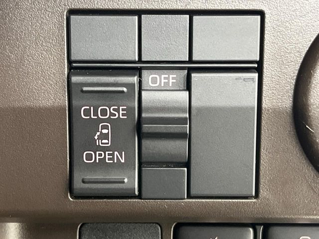 �y�p���[�X���C�h�h�A�z�X�}�[�g�L�[��^�]�Ȃ̃X�C�b�`�ŃX���C�h�h�A�̊J���\���d��������͂����ăh�A���J����K�v�������A���������q�l�ł��A�d���ו��������Ă��鎞�����N�ɊJ���߂ł��܂���