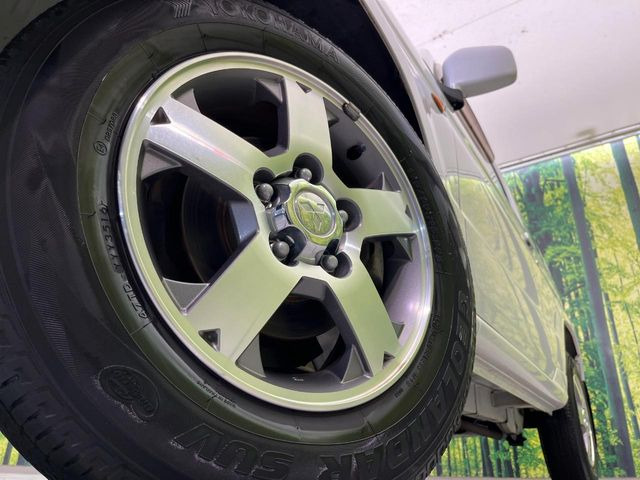 �y����15�C���`�A���~�z�C�[���z�O�ςɃ}�b�`���������A���~�z�C�[���𑕒����Ă���܂��B�e��ЊO�A���~�z�C�[����A�X�^�b�h���X�^�C�����戵�����Ă���܂��B���񂲑��k����������