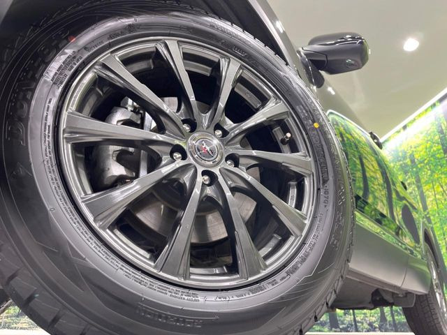 �y18�C���`�A���~�z�C�[���z�O�ςɃ}�b�`�����A���~�z�C�[���𑕒����Ă���܂��B�e��A���~�z�C�[����A�X�^�b�h���X�^�C�����戵�����Ă���܂��B���񂲑��k����������