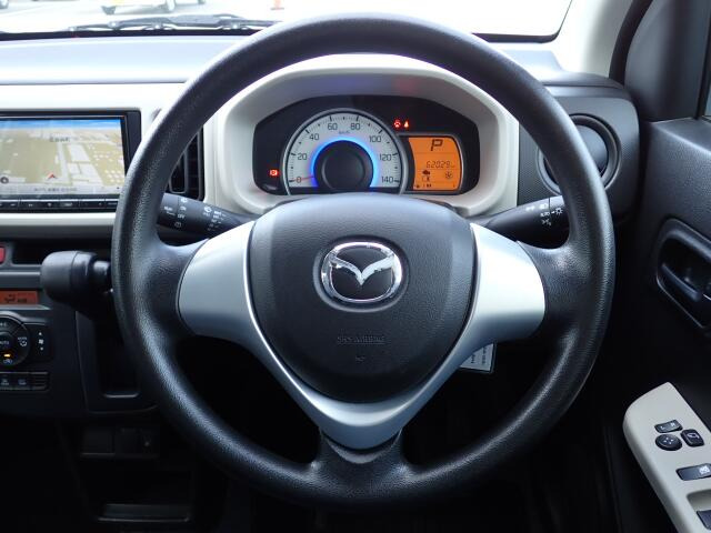 ���I���b�N�X�F�蒆�ÎԂ��u�L���C�v�Ȕ閧�� (���R)&rArr;�S�ԂɃv���̐E�l�ɂ��O�ꂵ�����O���̐��|�A�����グ���{���Ă���܂��B�����x�A���Ԃ����m�F���������B